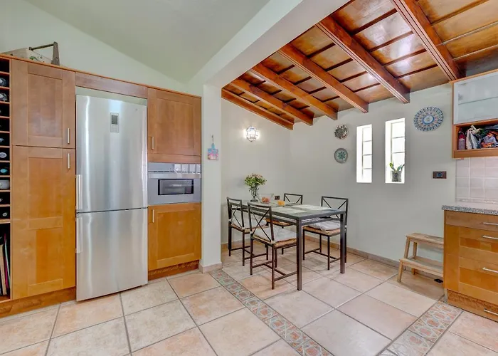 Buenavista Panoramic In 아데제